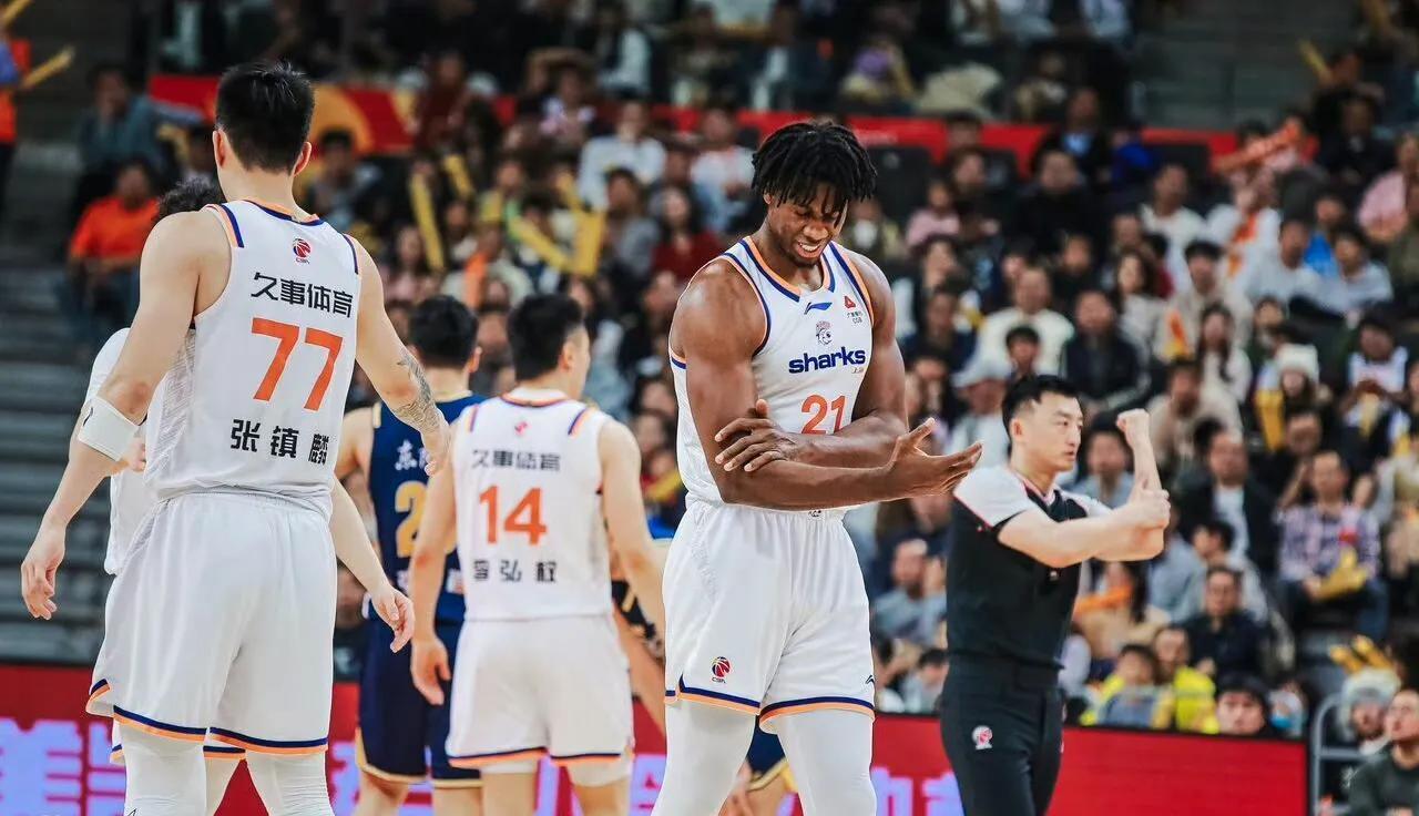 OB电竞官方网站-广东上海争夺俱乐部杯赛八强名额！五位国手缺席，杜锋赌进攻